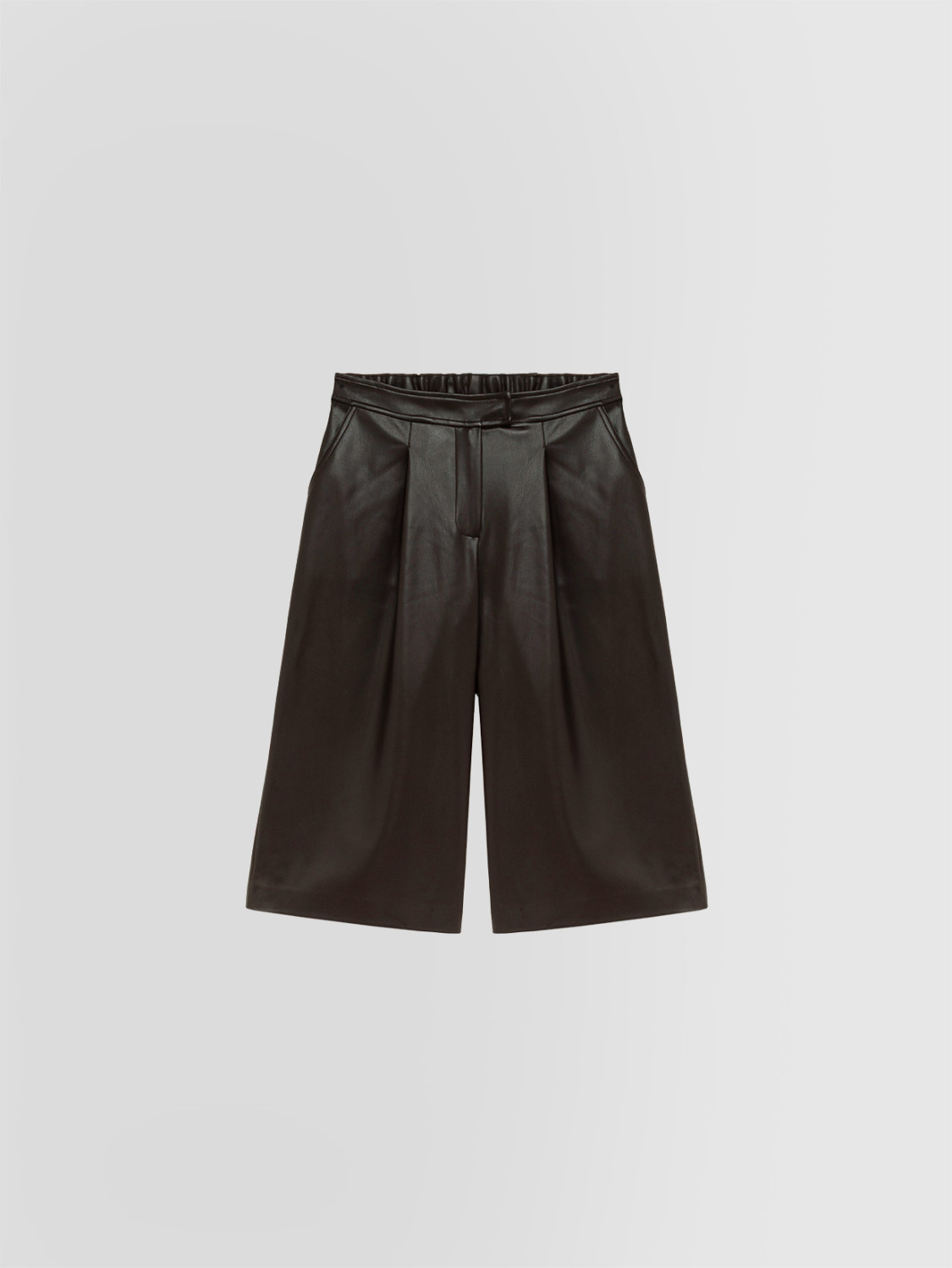 BERMUDA SHORTS IN ECO LEATHER