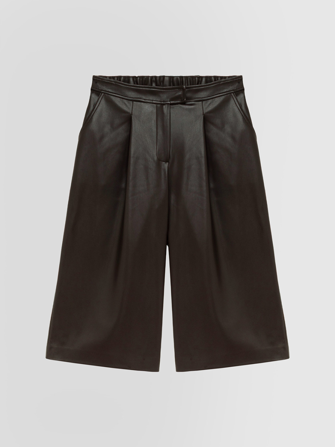 BERMUDA SHORTS IN ECO LEATHER