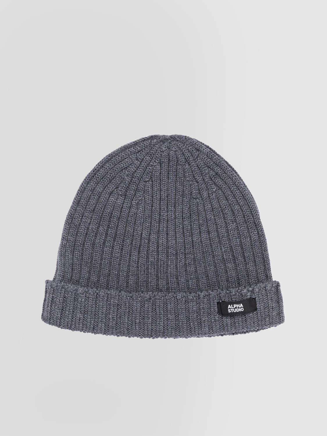 ALPHA STUDIO: CAP IN RIBBED MERINO WOOL