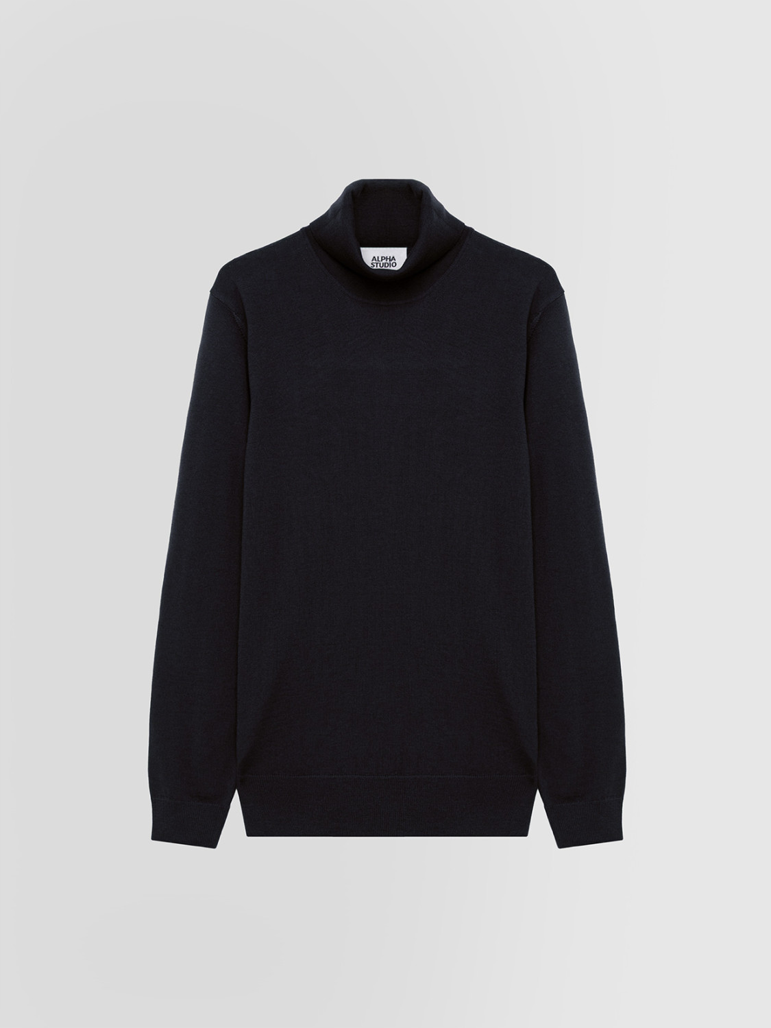 ALPHA STUDIO: SLIM TURTLENECK SWEATER IN MERINO WOOL