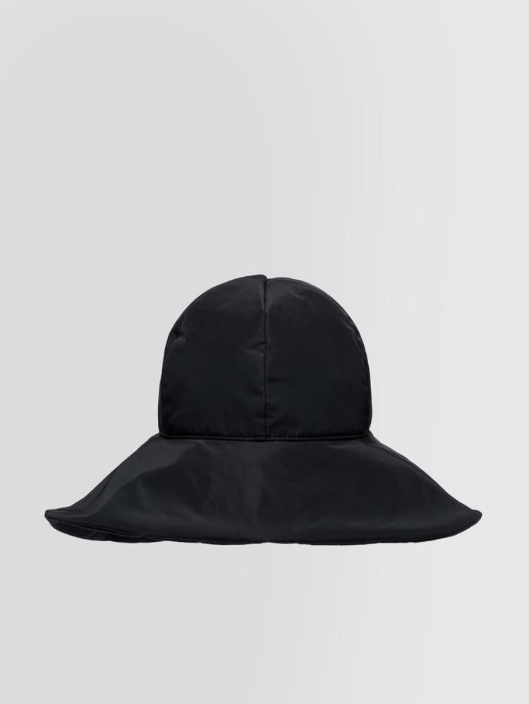 CLOCHE IN NYLON