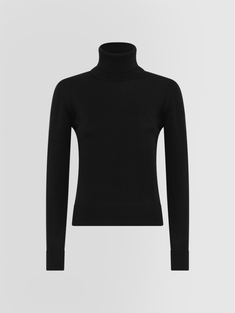 TIMELESS TURTLE NECK SWEATER