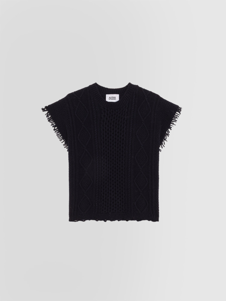 FISHERMAN CREW NECK SWEATER