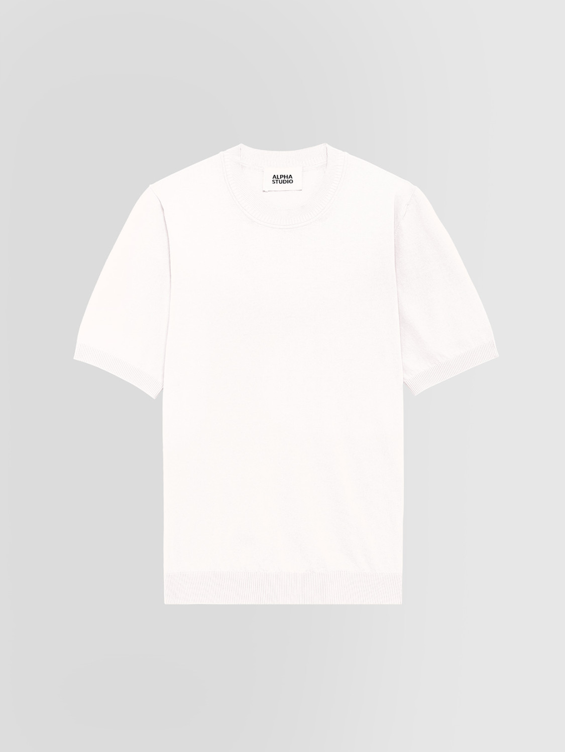 ALPHA STUDIO: CUELLO REDONDO EN CREPE TÉCNICO