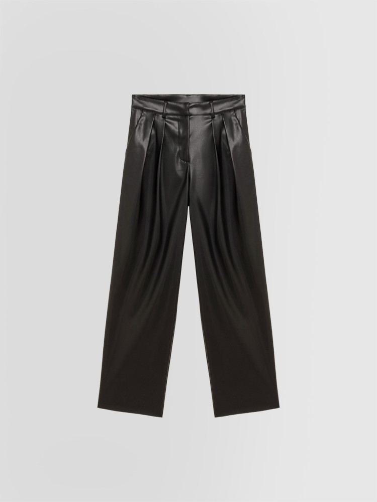 PLEATED PANTS IN ECO LEATHER