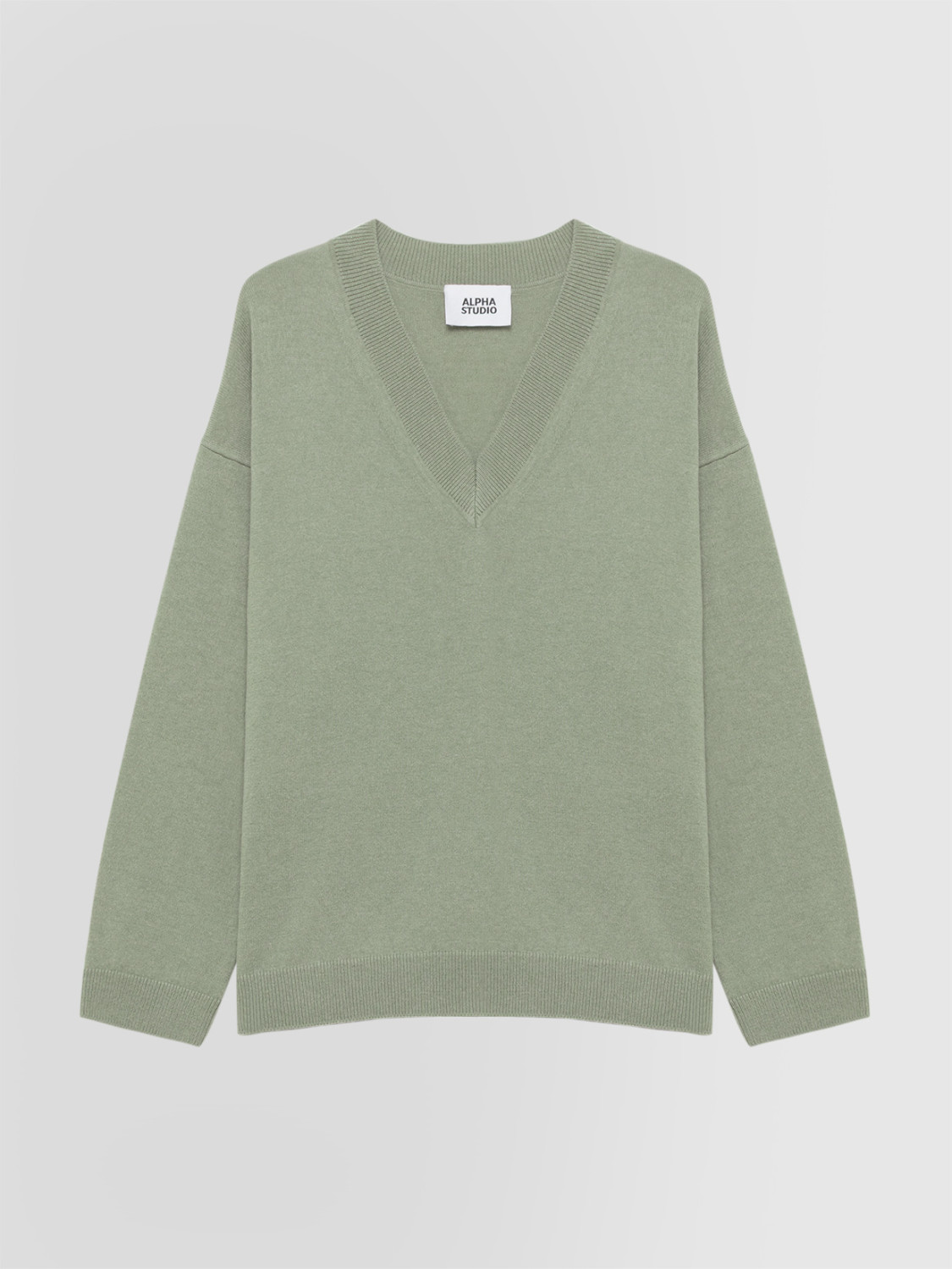 ALPHA STUDIO: JERSEY DE CUELLO PICO EN LANA GEELONG