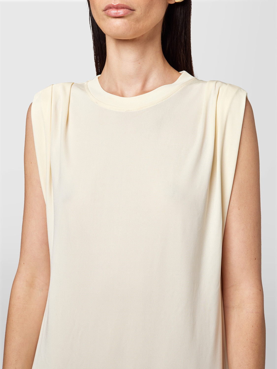 ALPHA STUDIO: VESTIDO SIN MANGAS EN CREPÉ