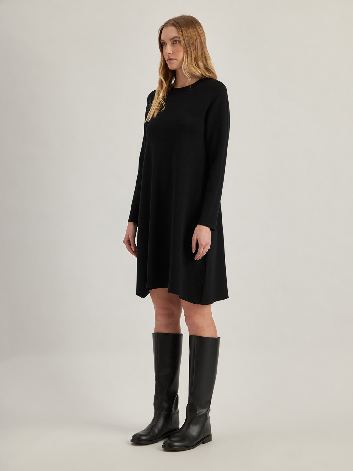 ALPHA STUDIO: ROBE ÉVASÉE EN MAILLE