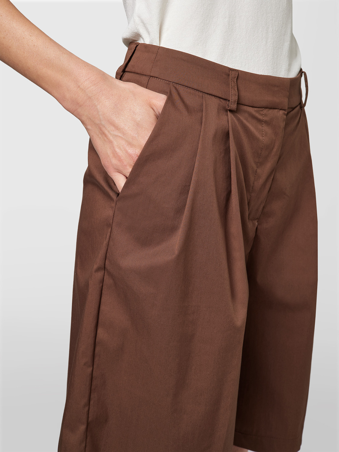 ALPHA STUDIO: TECHNICAL COTTON BERMUDA SHORTS