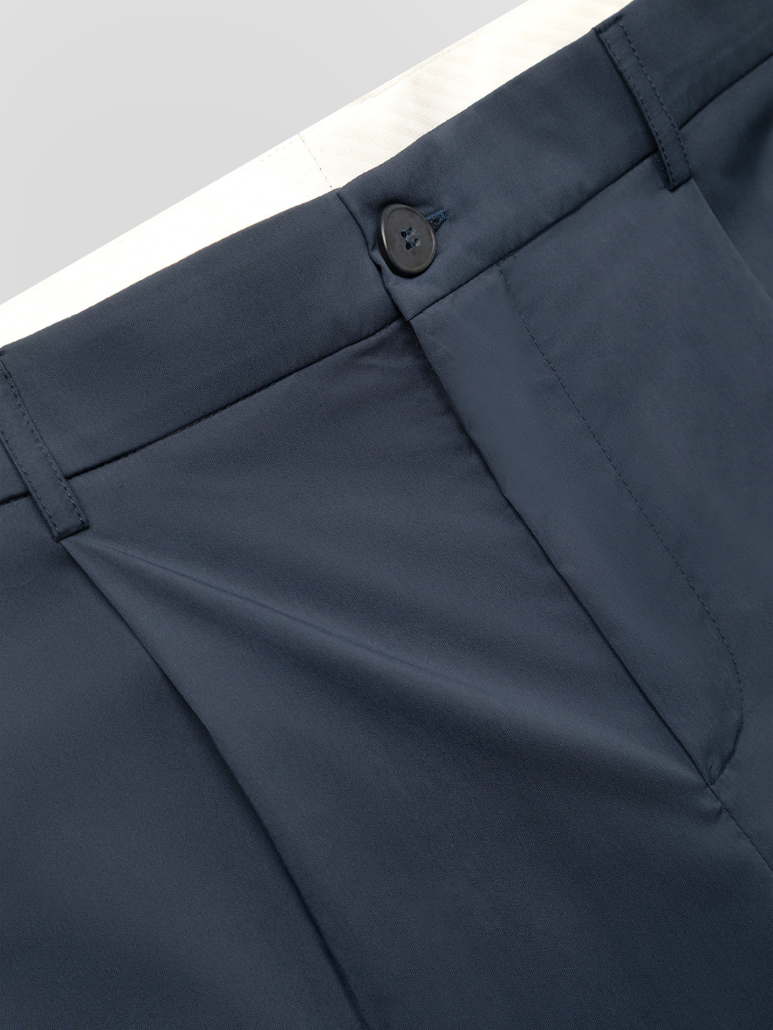ALPHA STUDIO: TECHNICAL COTTON BERMUDAS