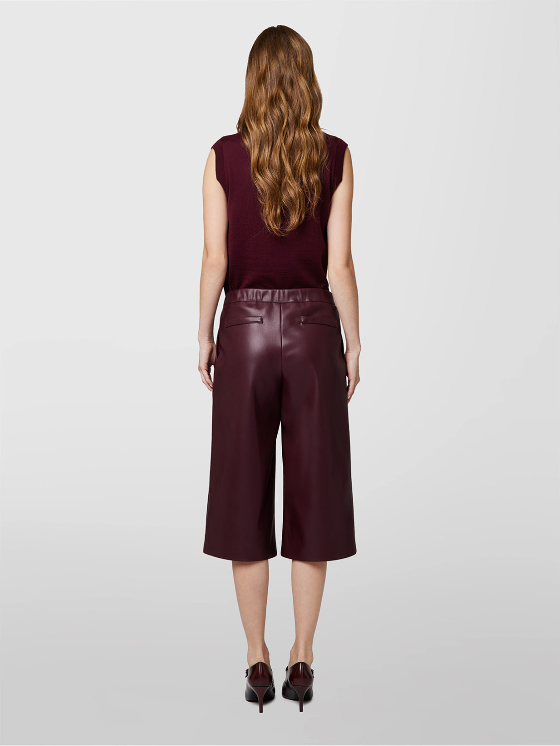 ALPHA STUDIO: BERMUDA SHORTS IN ECO LEATHER