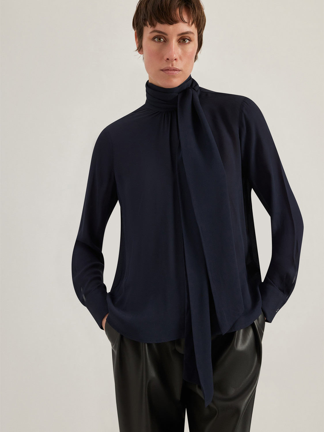 ALPHA STUDIO: BLUSA DE GEORGETTE EN VISCOSA