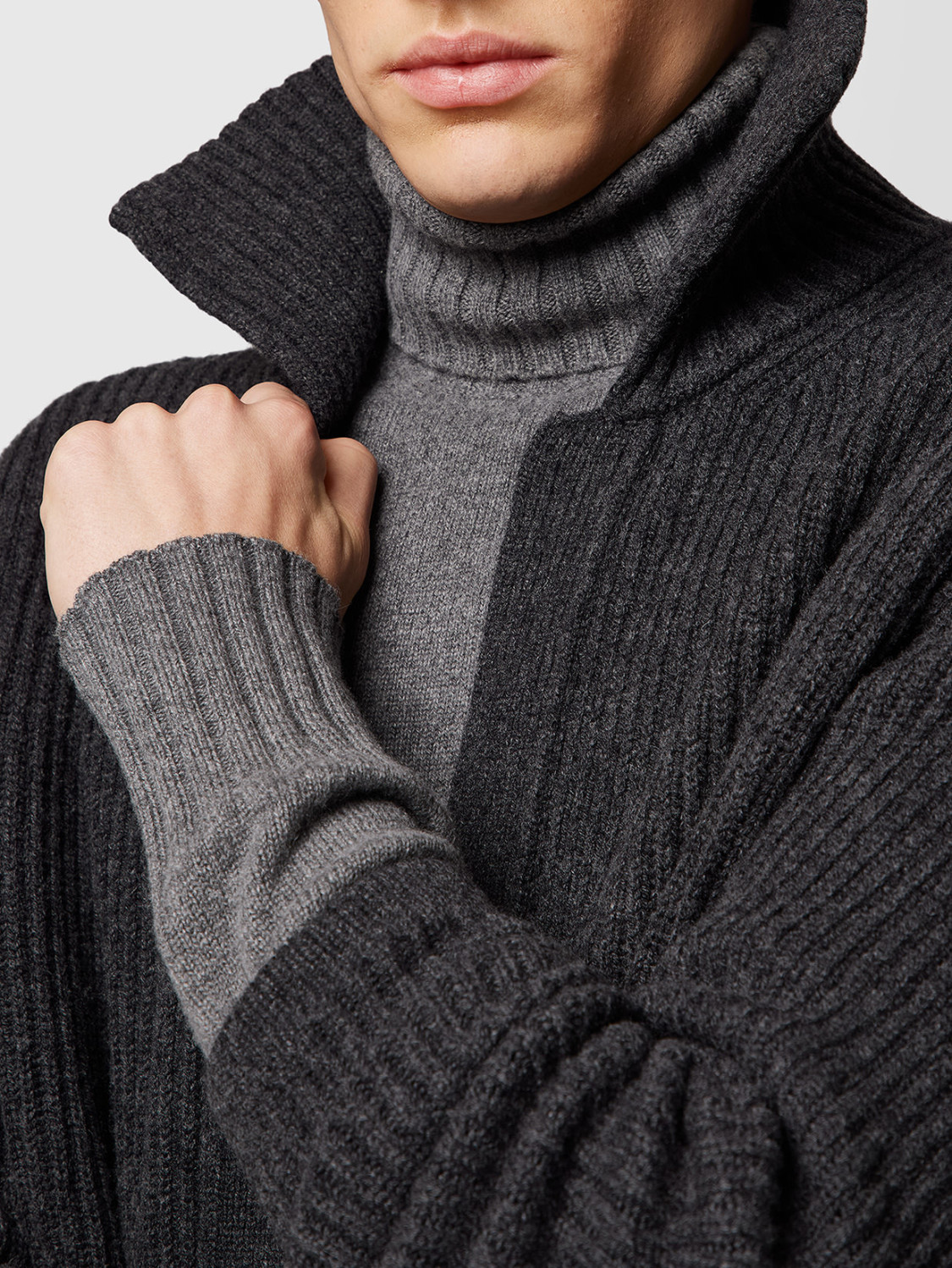 ALPHA STUDIO: BOMBER JACKET IN WOOL AND CASHMERE