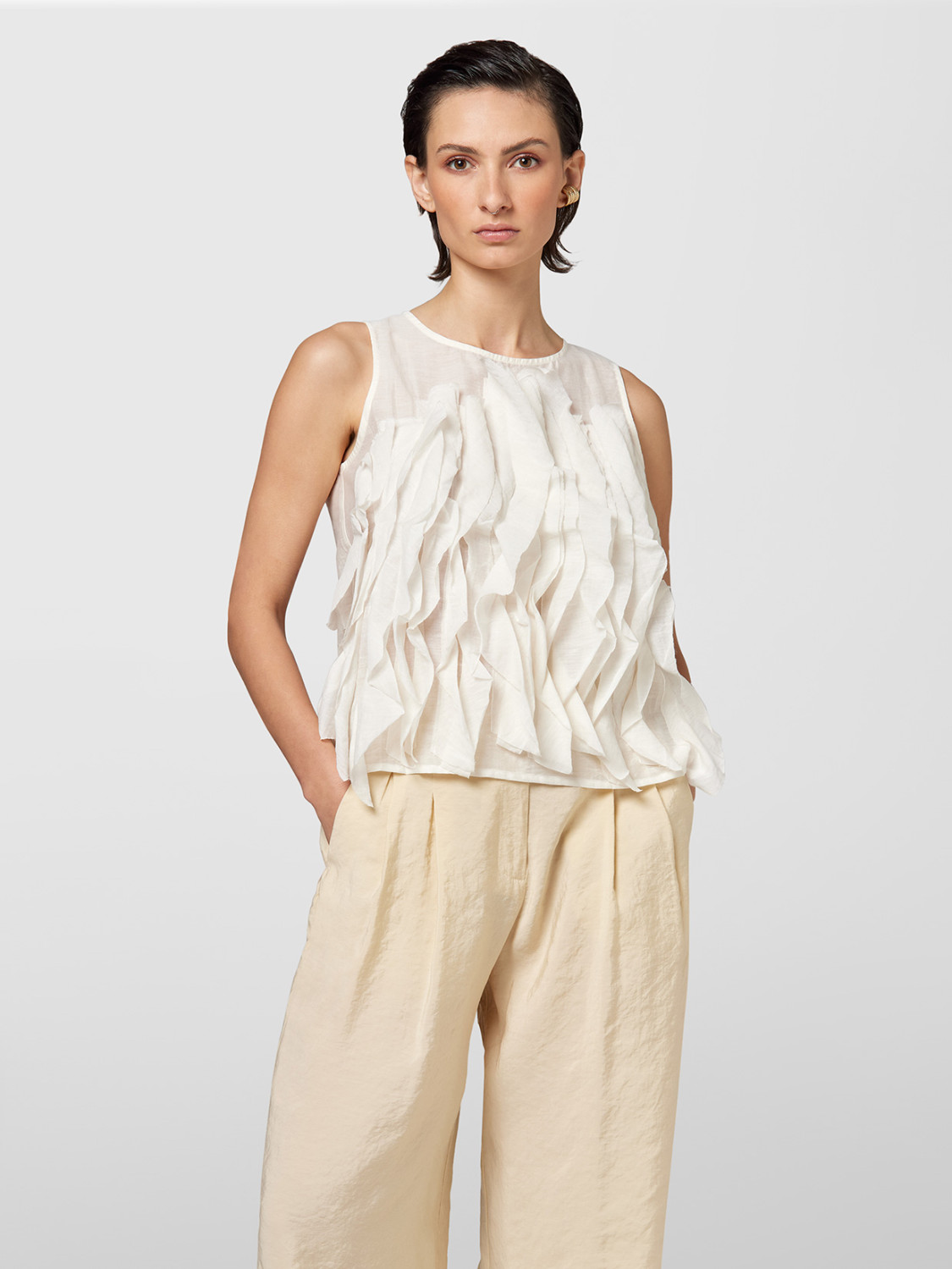 ALPHA STUDIO: CANOTTA IN MUSSOLA CON ROUCHES