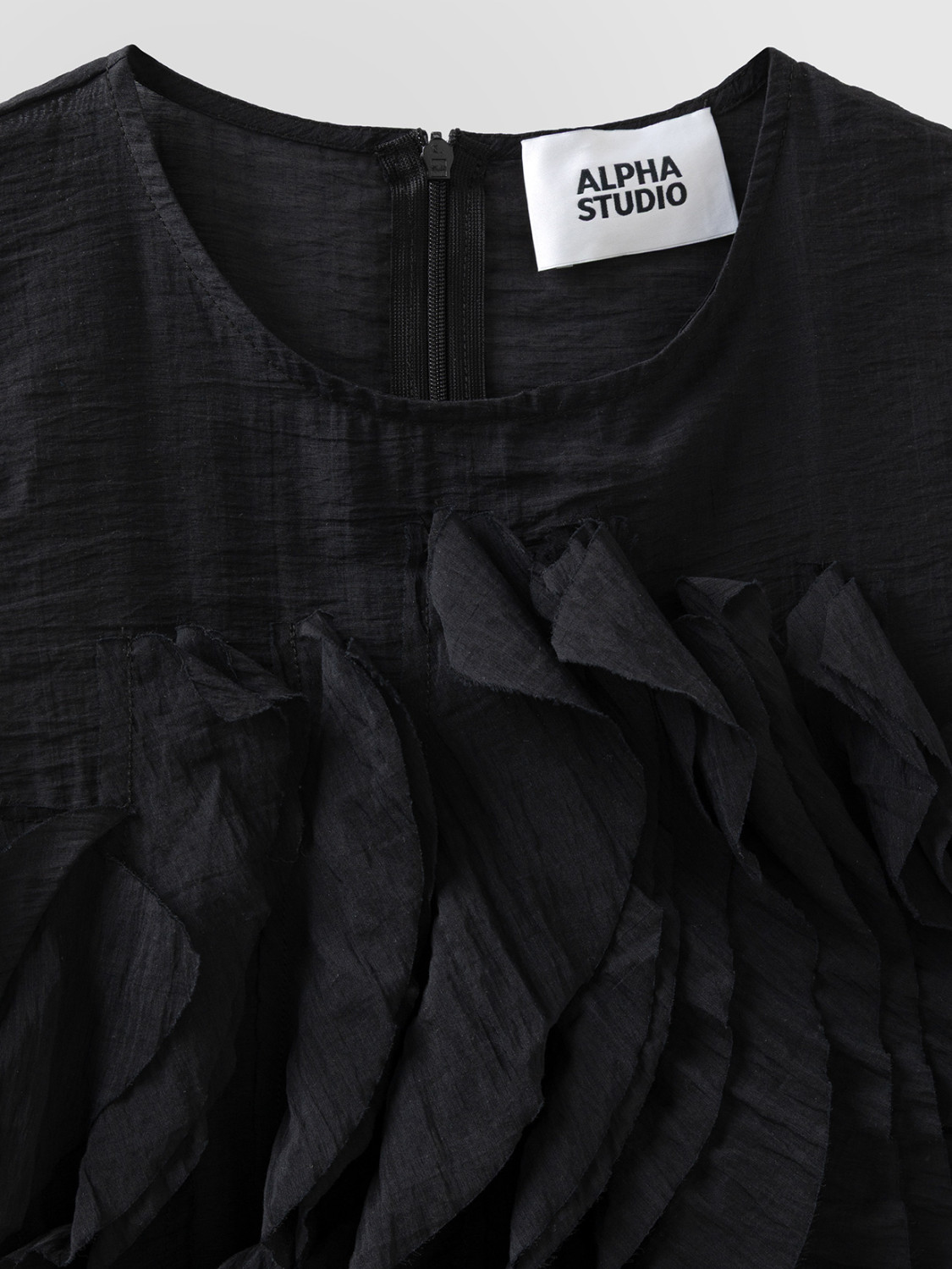 ALPHA STUDIO: CANOTTA IN MUSSOLA CON ROUCHES