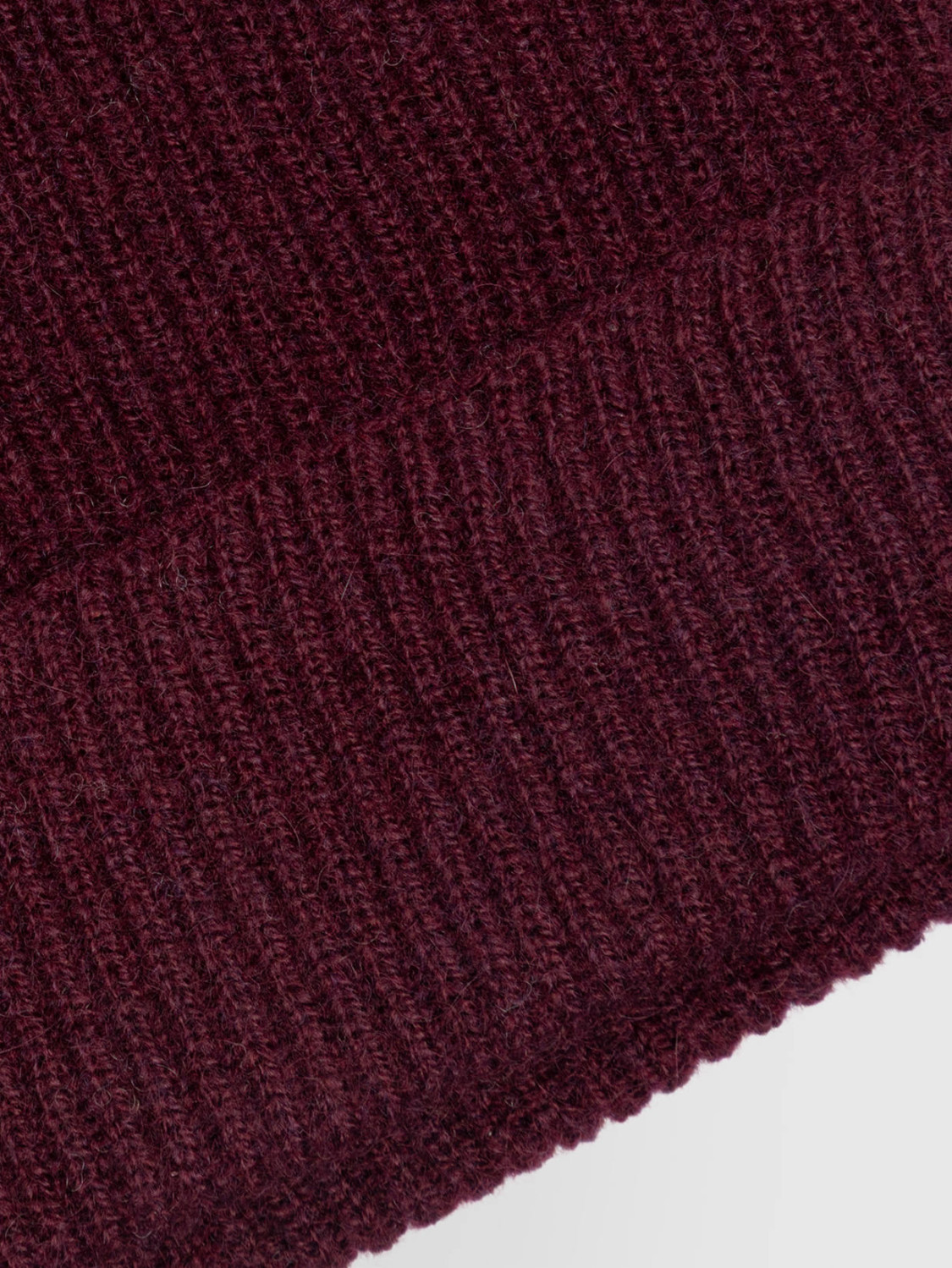 ALPHA STUDIO: RIBBED HAT IN CASHMERE