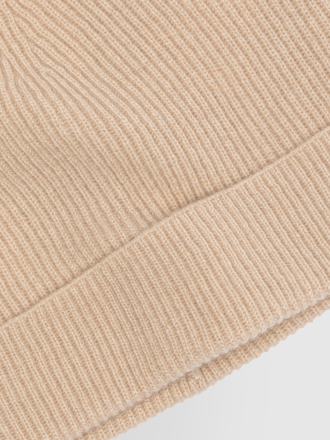 ALPHA STUDIO: RIBBED HAT IN CASHMERE