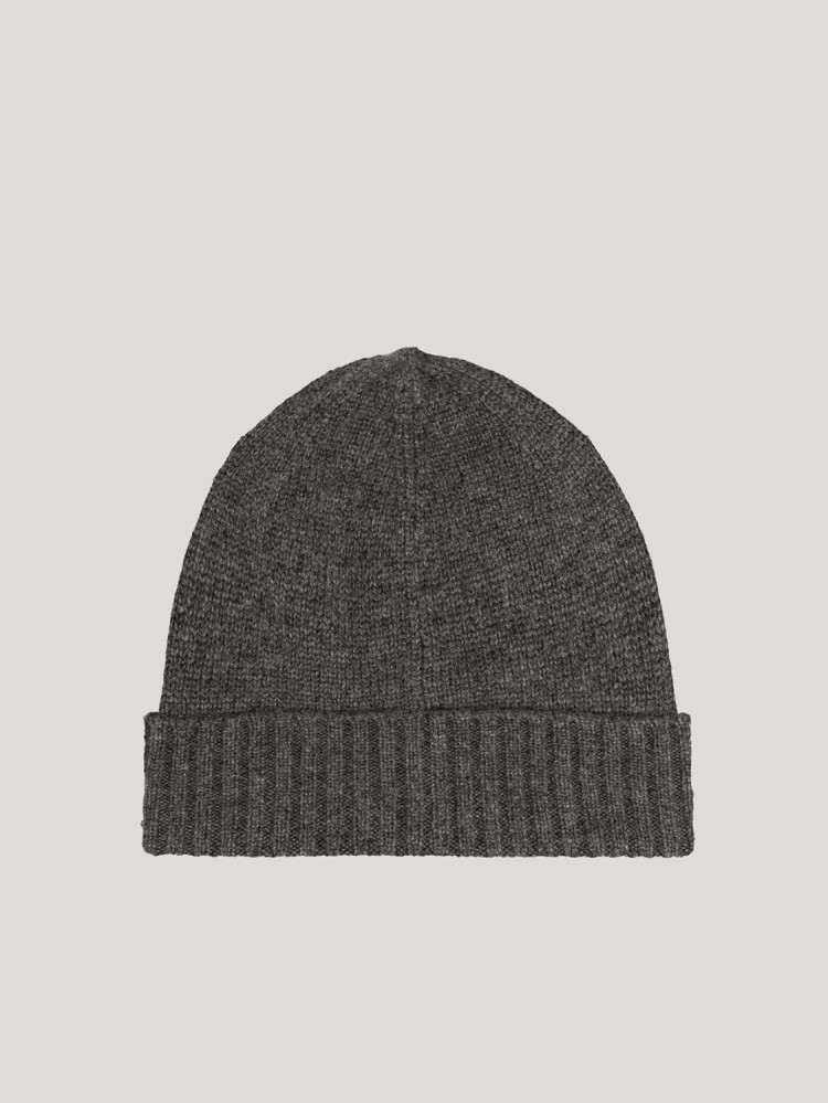 GORRO DE PUNTO LISO EN CACHEMIRA