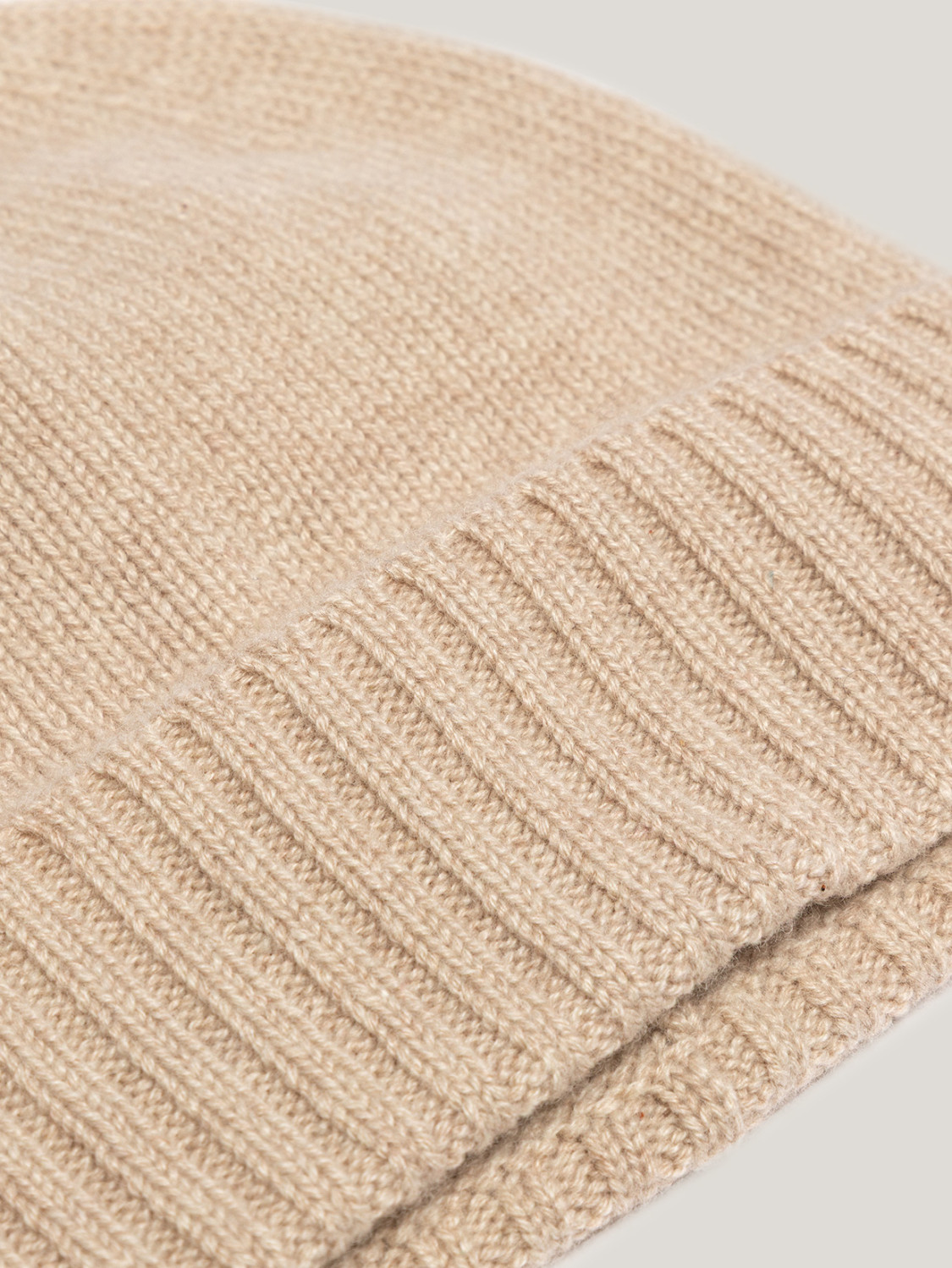 ALPHA STUDIO: GORRO DE PUNTO LISO EN CACHEMIRA