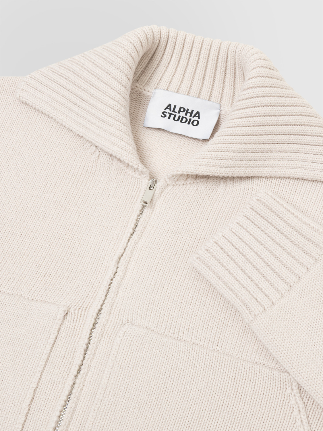 ALPHA STUDIO: CÁRDIGAN CON CREMALLERA EN LANA MERINO