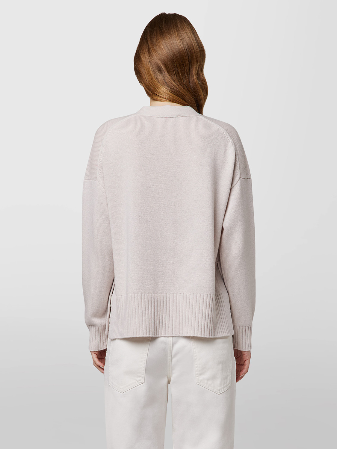 ALPHA STUDIO: CONTEMPORARY CARDIGAN WITH BUTTONS