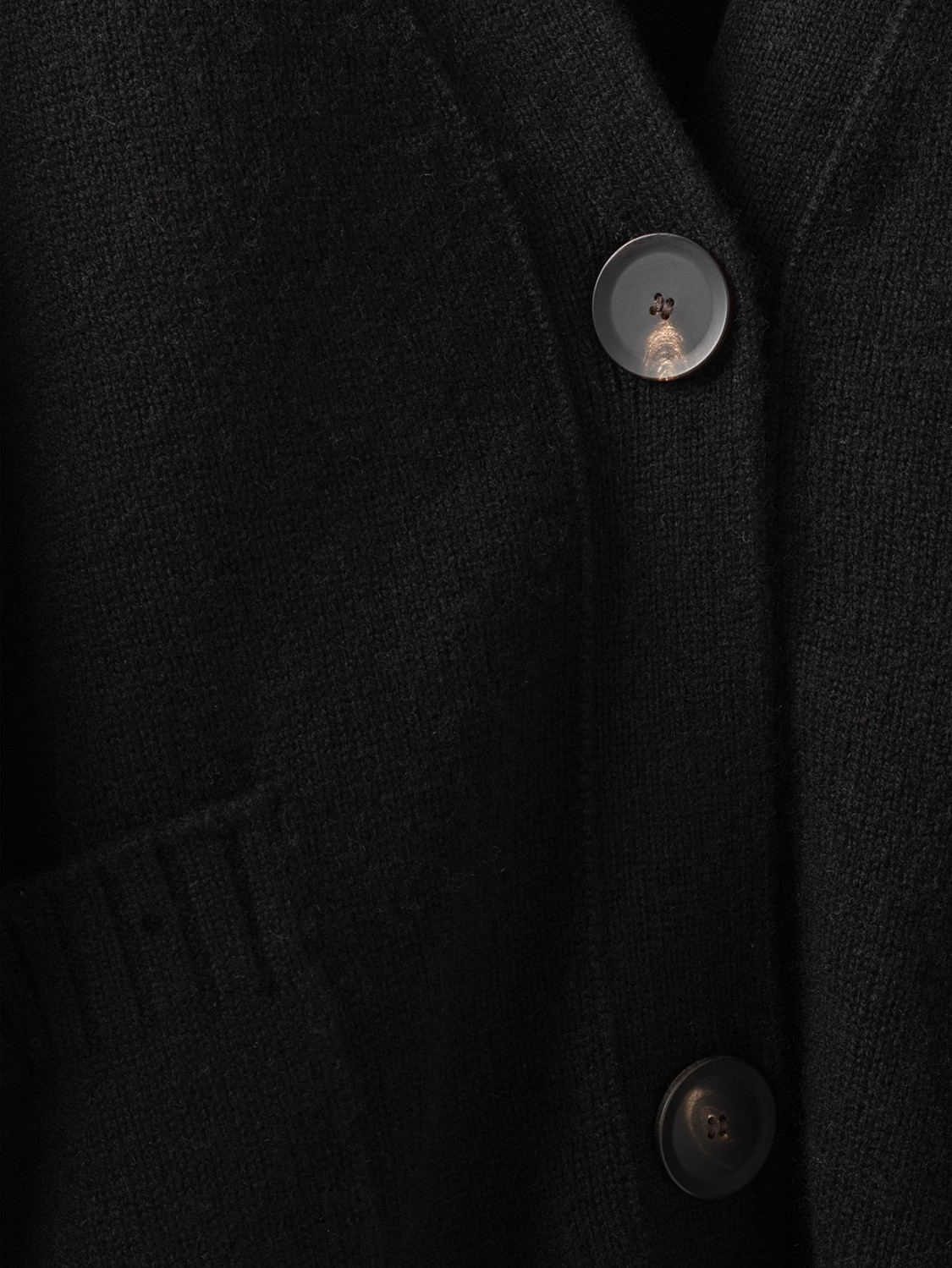 ALPHA STUDIO: CONTEMPORARY CARDIGAN WITH BUTTONS