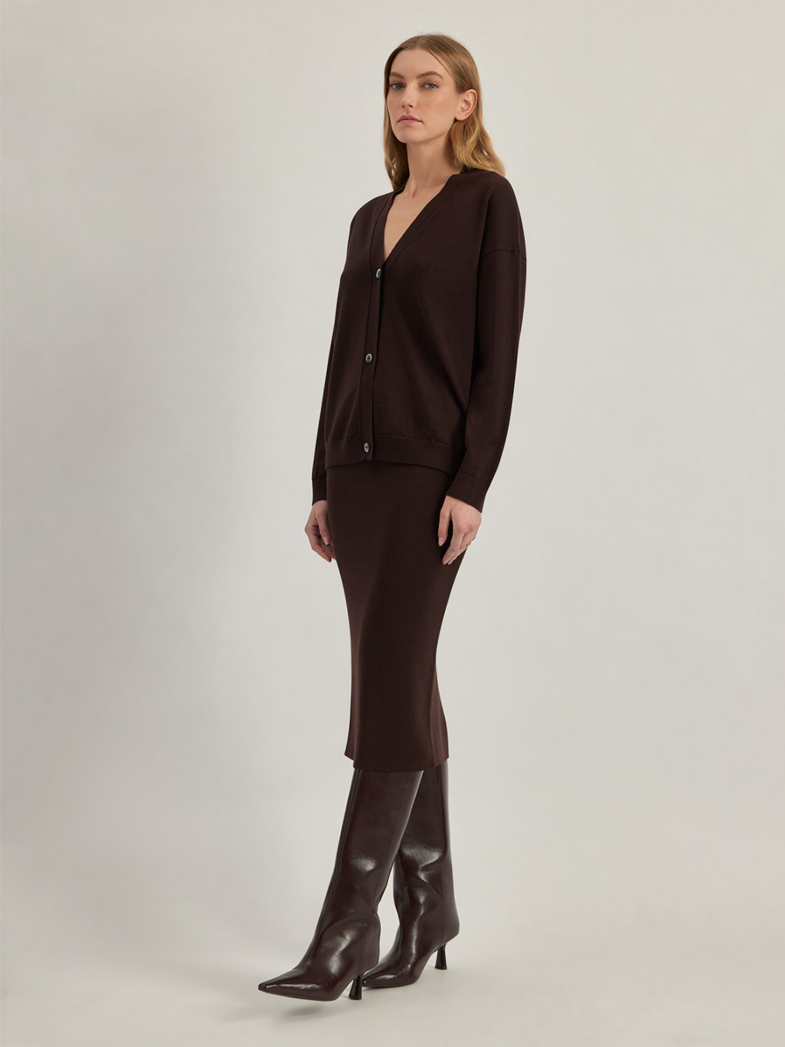 ALPHA STUDIO: CARDIGAN IN MERINO WOOL