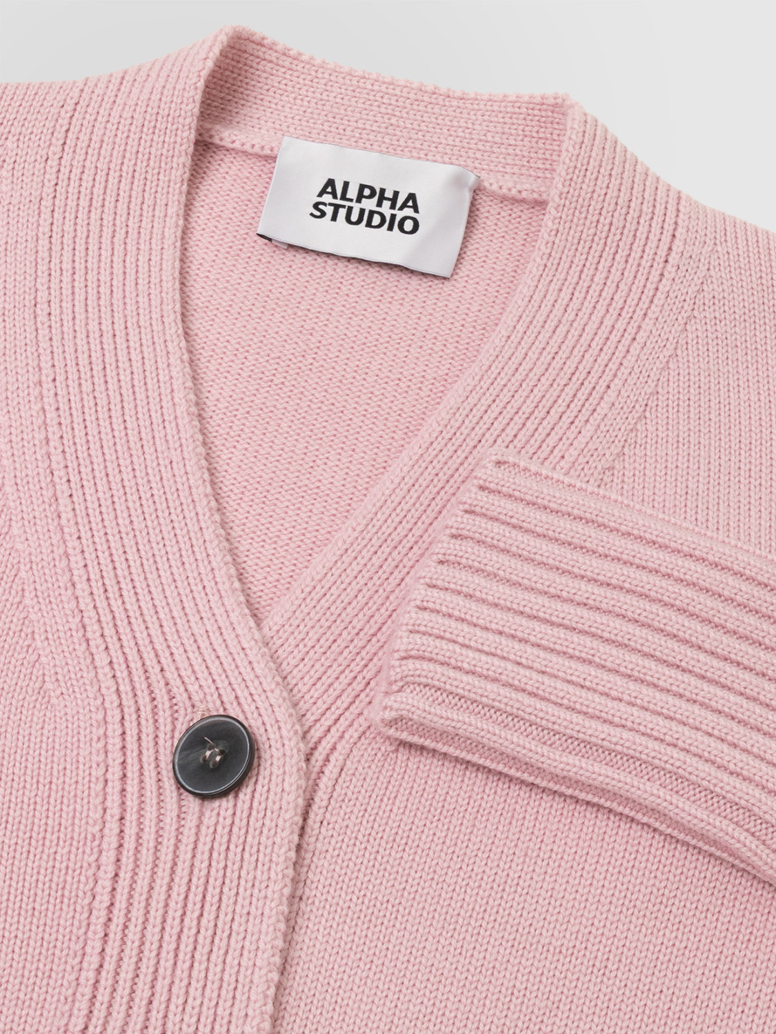 ALPHA STUDIO: CÁRDIGAN EN LANA MERINO