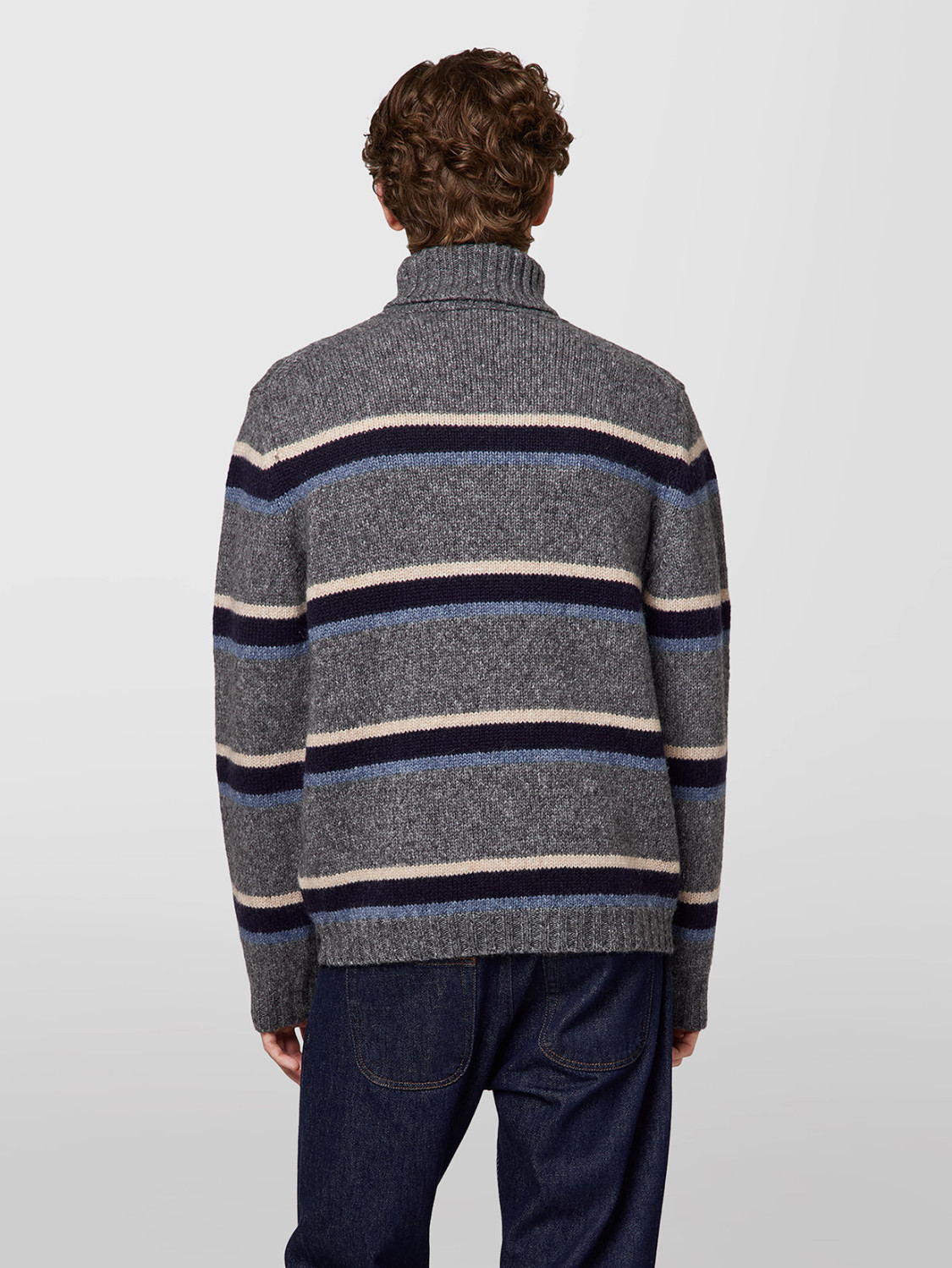 ALPHA STUDIO: TURTLENECK SWEATER IN ALPACA RIGA