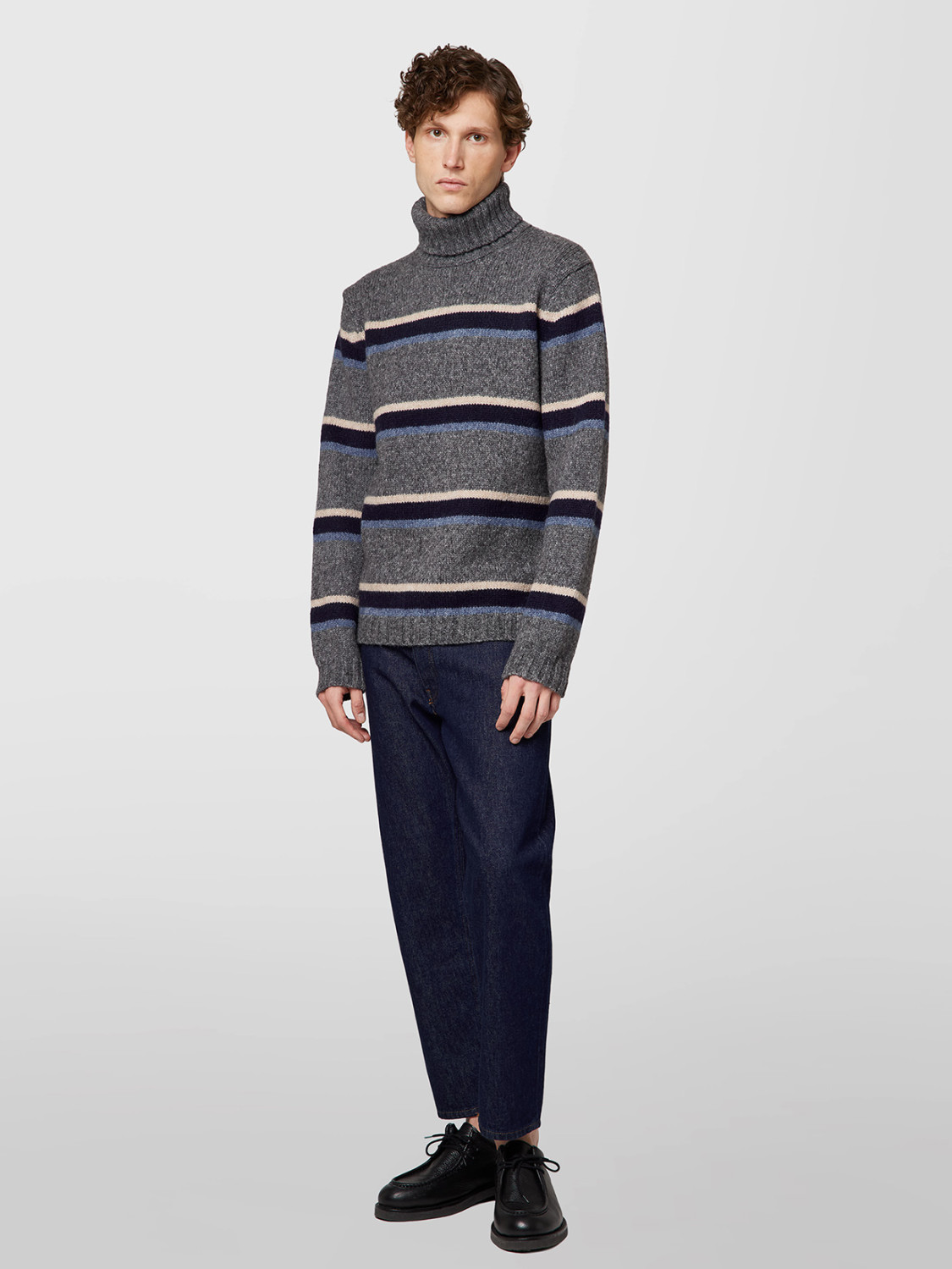 ALPHA STUDIO: TURTLENECK SWEATER IN ALPACA RIGA