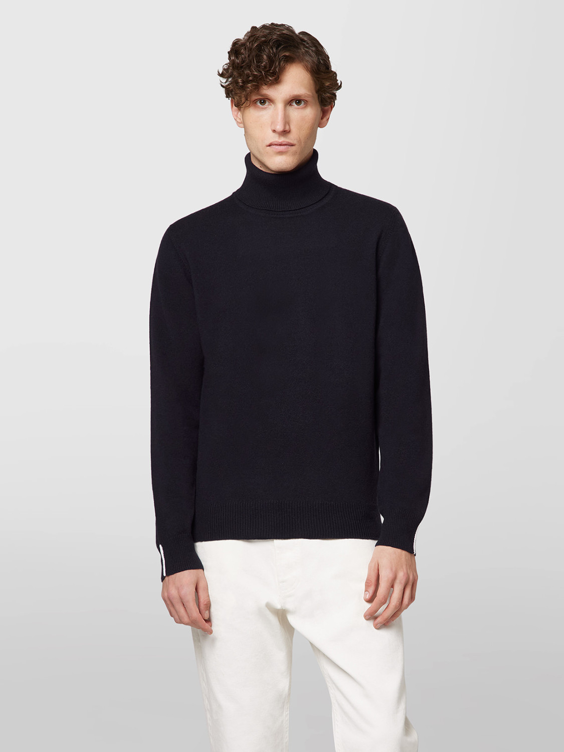 ALPHA STUDIO: URBAN BASIC TURTLENECK SWEATER IN GEELONG WOOL