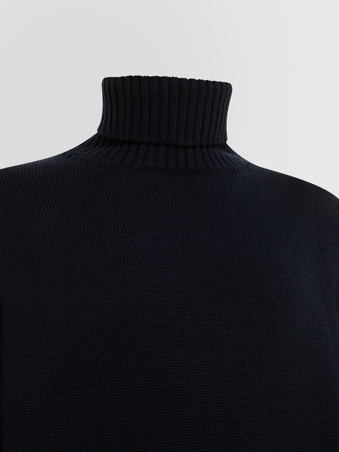 ALPHA STUDIO: CICLISTA URBANO EN MERINOS