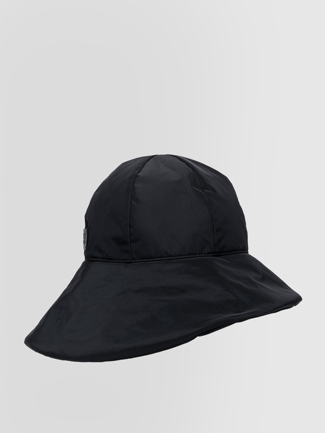 ALPHA STUDIO: CLOCHE EN NYLON