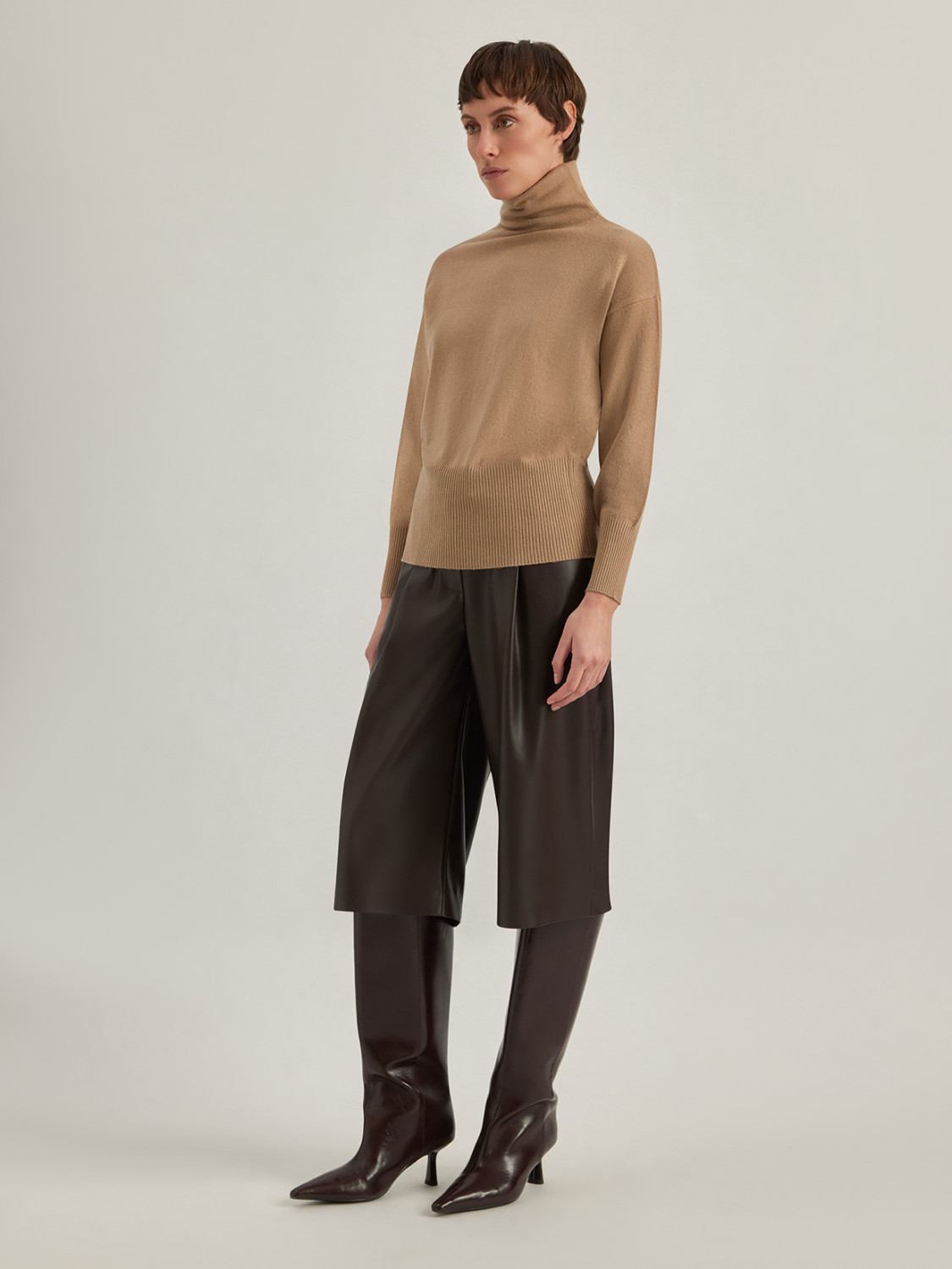 ALPHA STUDIO: HIGH NECK SWEATER IN WOOL AND CASHMERE