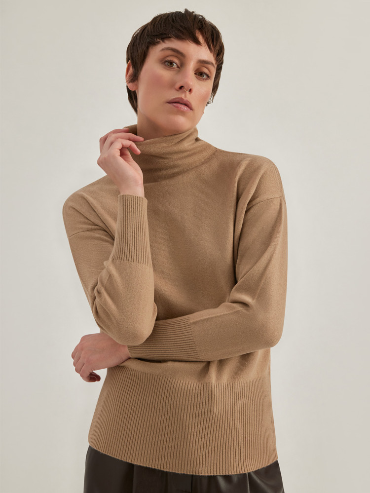 HIGH NECK SWEATER IN WOOL AND CASHMERE