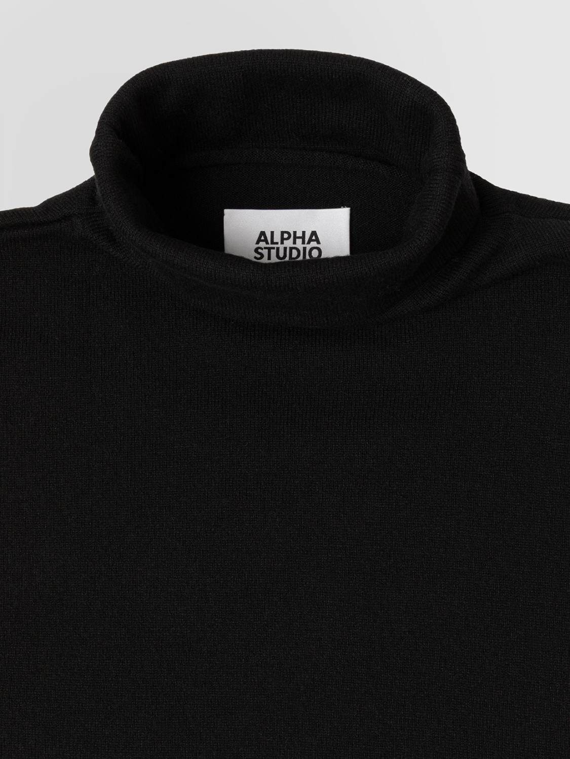 ALPHA STUDIO: HIGH NECK SWEATER IN WOOL AND CASHMERE