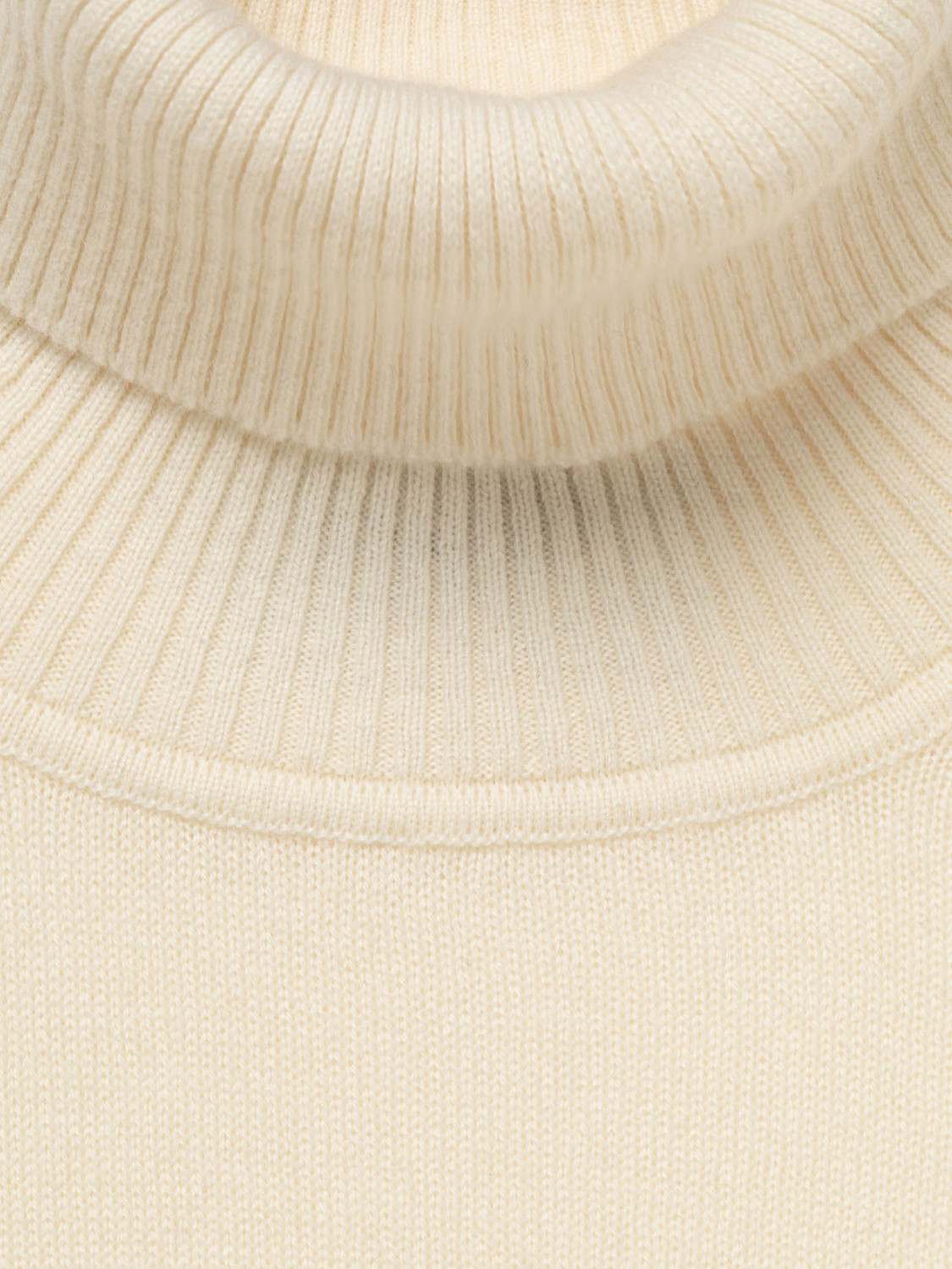 ALPHA STUDIO: FOUR SEASON TURTLE NECK SWEATER