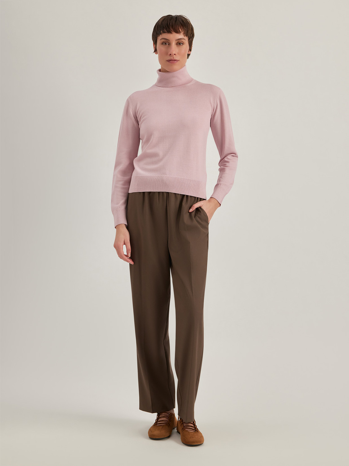 ALPHA STUDIO: TURTLENECK SWEATER IN MERINO WOOL