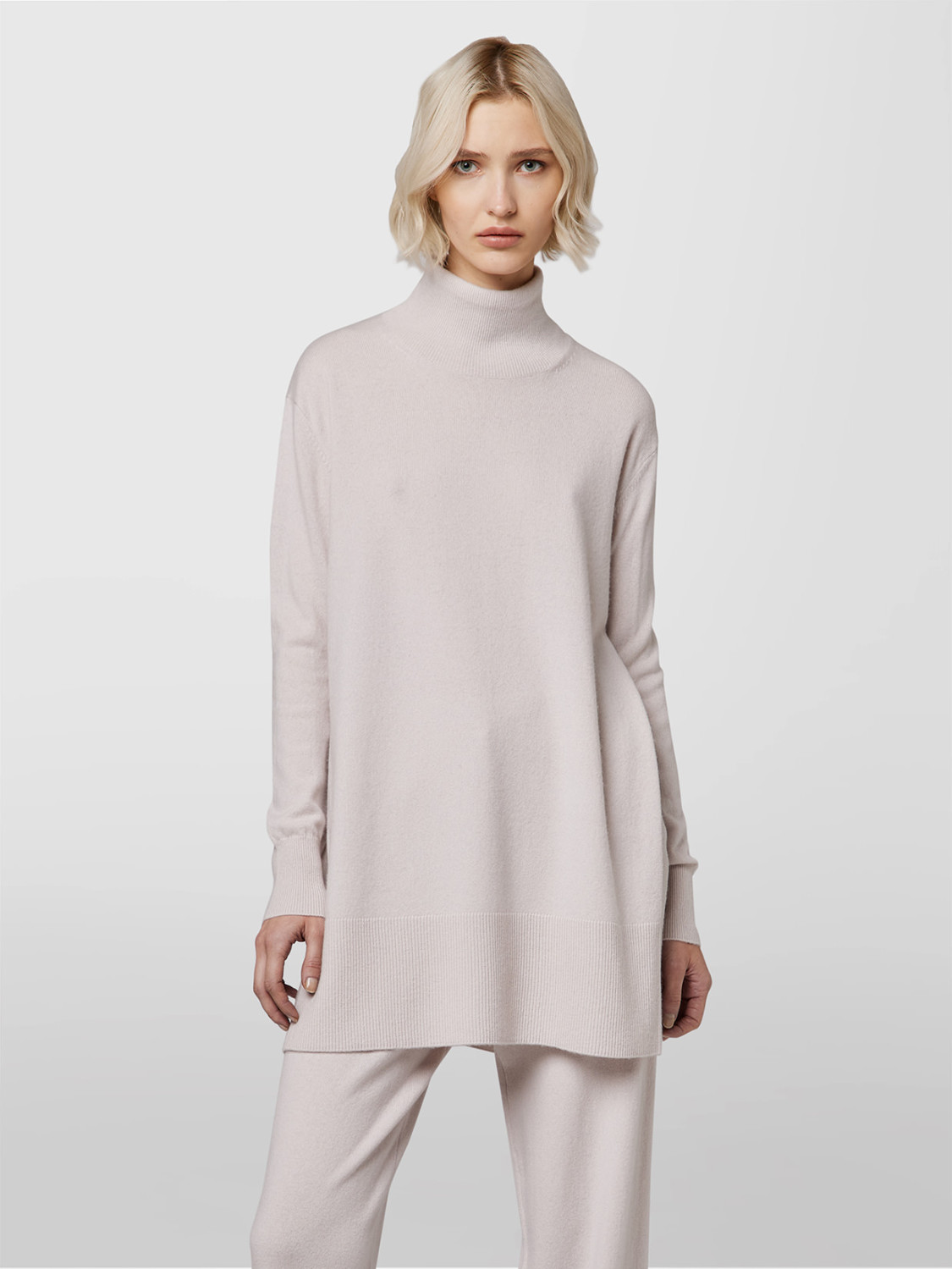 ALPHA STUDIO: MIX SHAPES TURTLE NECK SWEATER