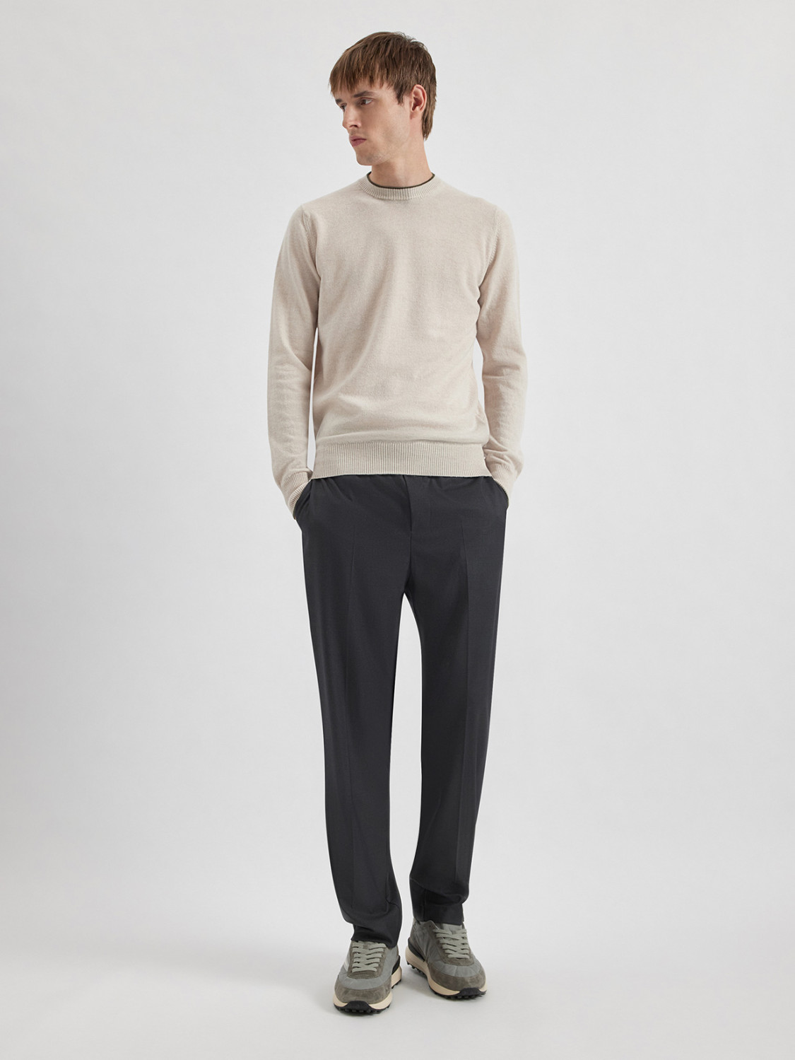 ALPHA STUDIO: BASIC CREW NECK SWEATER IN GEELONG WOOL