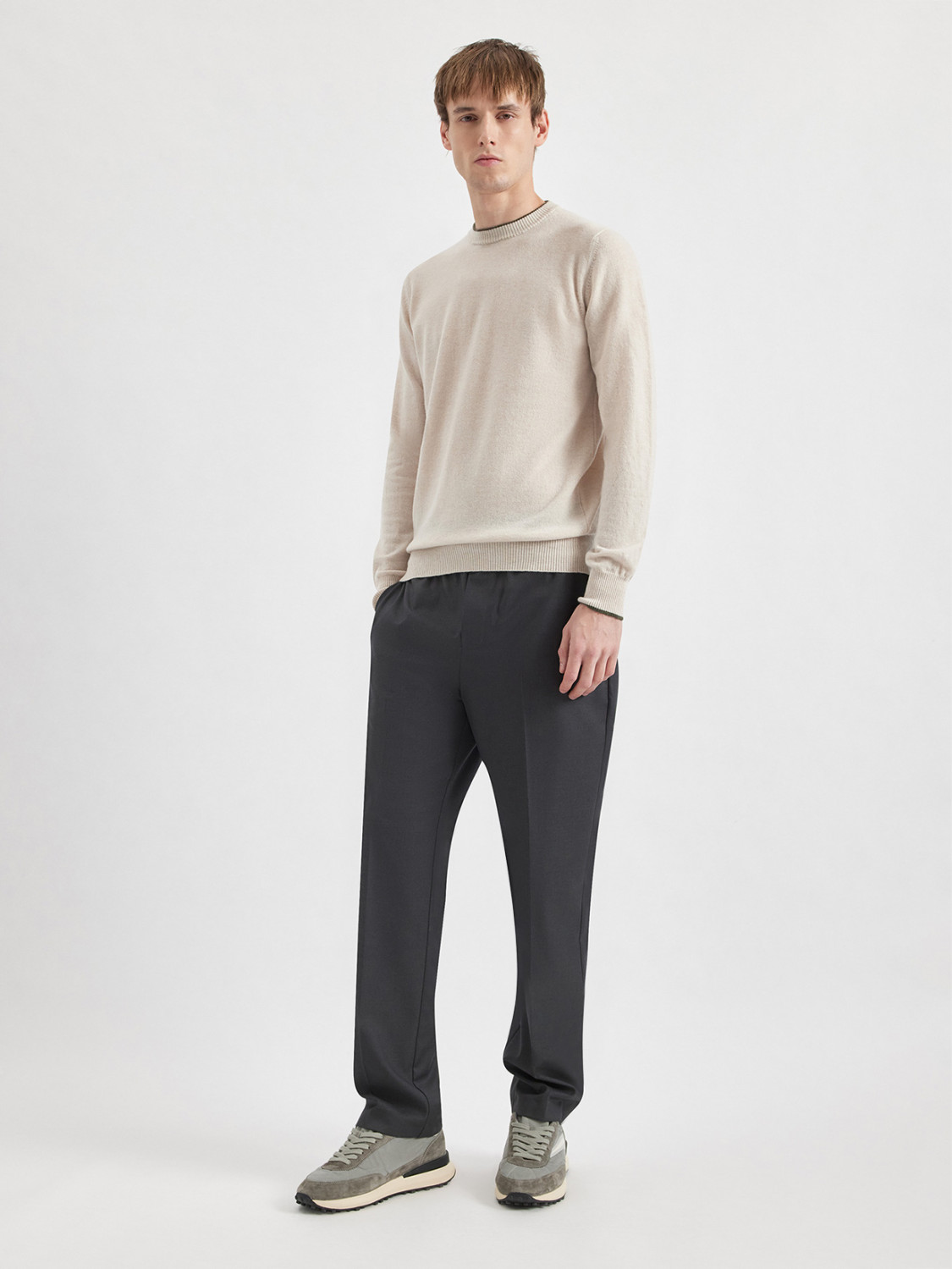 ALPHA STUDIO: BASIC CREW NECK SWEATER IN GEELONG WOOL