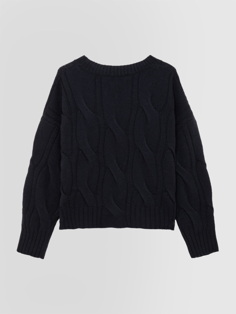 JERSEY BOXY DE CUELLO REDONDO CON TRENZAS
