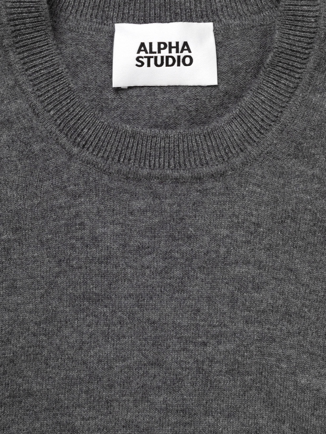 ALPHA STUDIO: CROPPED RETRO CREW NECK SWEATER