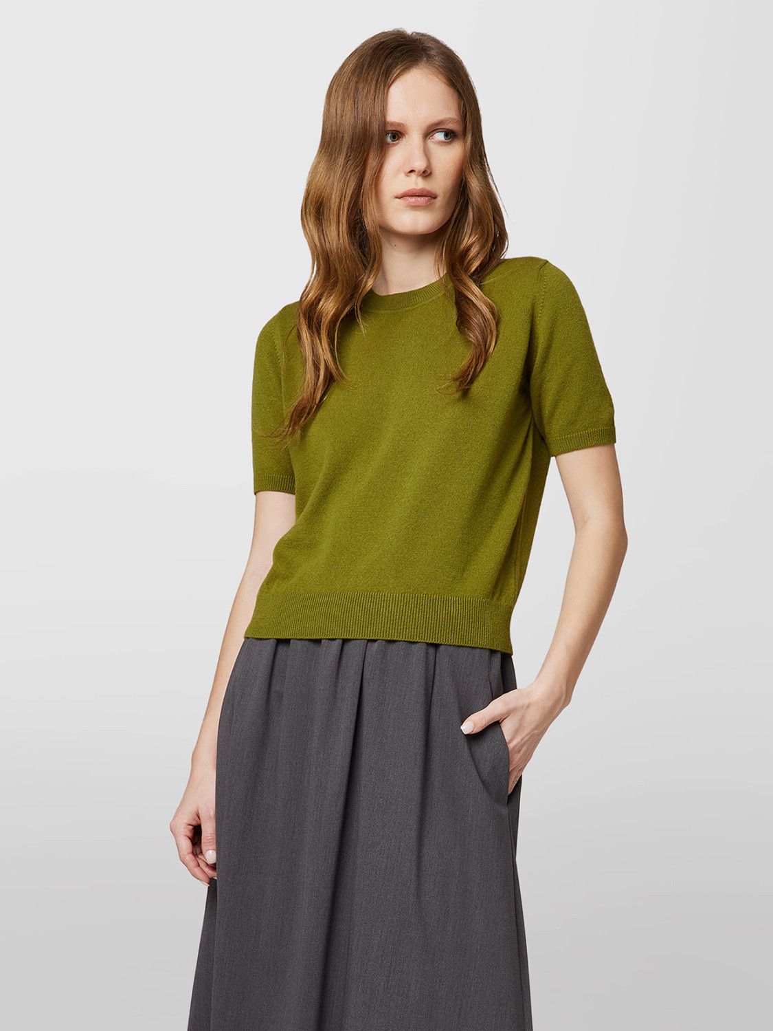 ALPHA STUDIO: CROPPED RETRO CREW NECK SWEATER