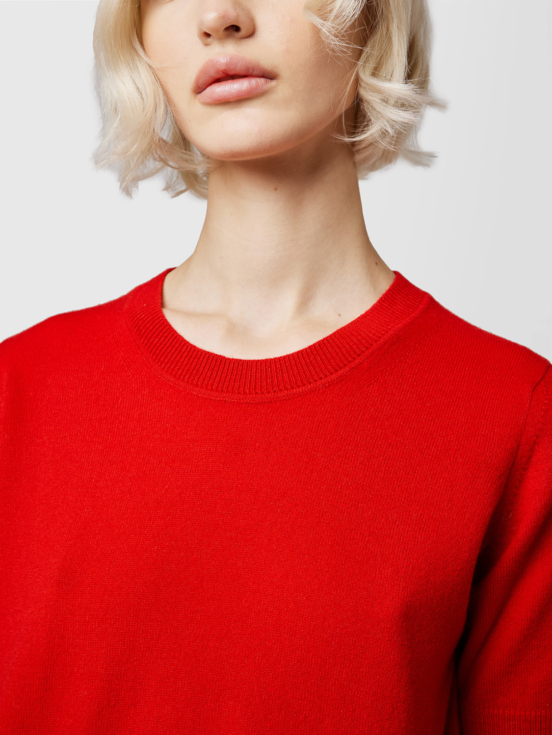 ALPHA STUDIO: CROPPED RETRO CREW NECK SWEATER