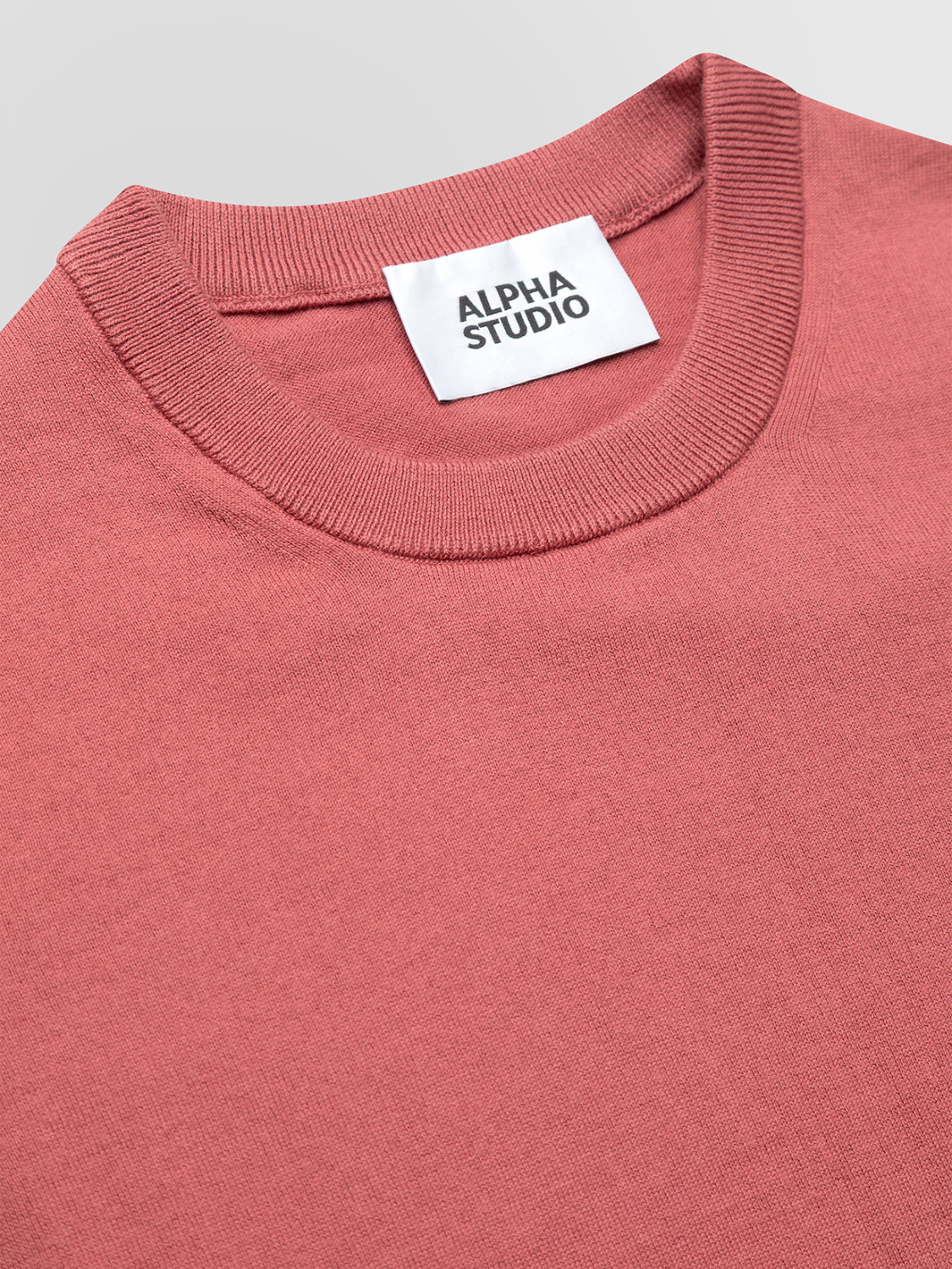 ALPHA STUDIO: EASY TO STYLE CREW NECK