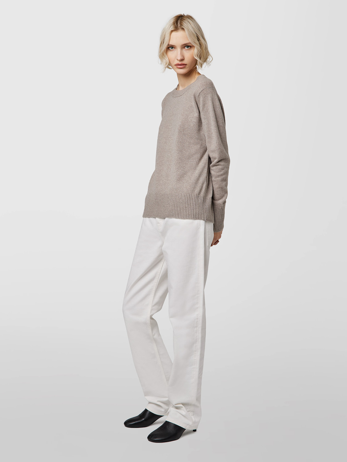 ALPHA STUDIO: FOUR SEASON CREW NECK SWEATER