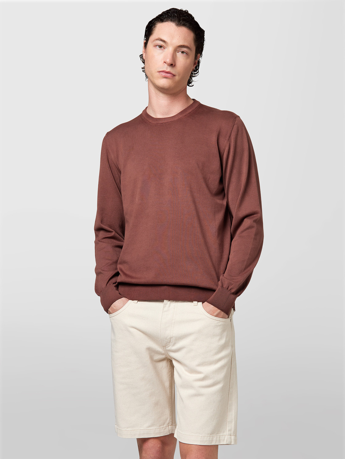 ALPHA STUDIO: CUELLO REDONDO FRÍO REVERSO