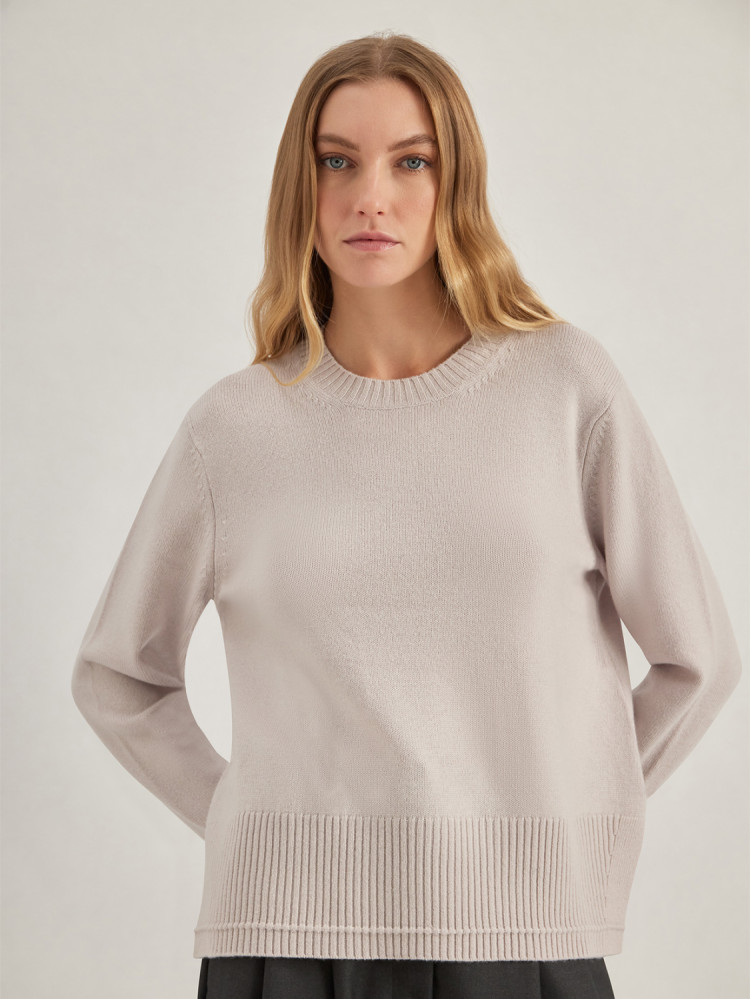 CREW NECK SWEATER IN WOOL AND CASHMERE