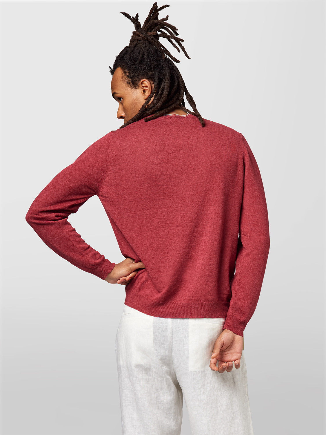 ALPHA STUDIO: GIROCOLLO IN LINO E COTONE